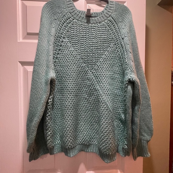 Plus women’s 2x Worthington sweater in a Seafoam green. - Picture 4 of 11